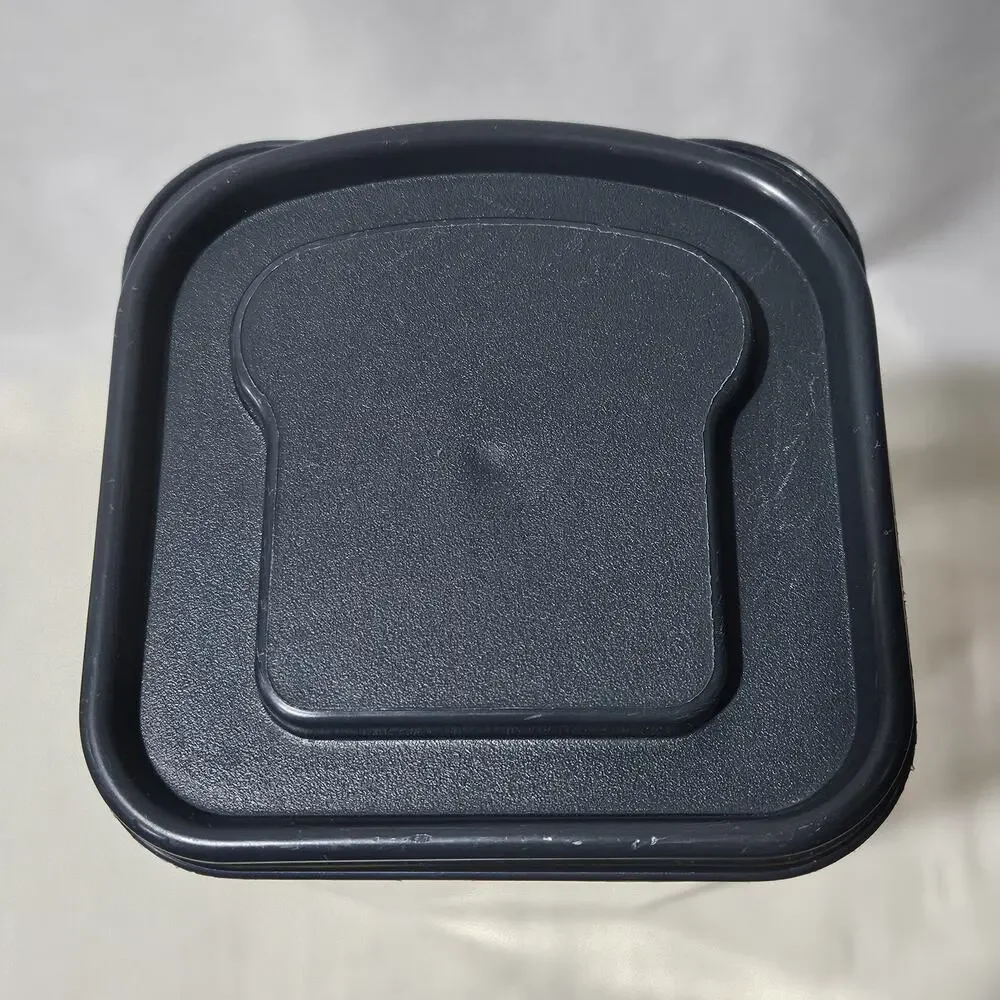 Buddeez Bread Buddy Bread Keeper Dispenser Black Lid Made in USA